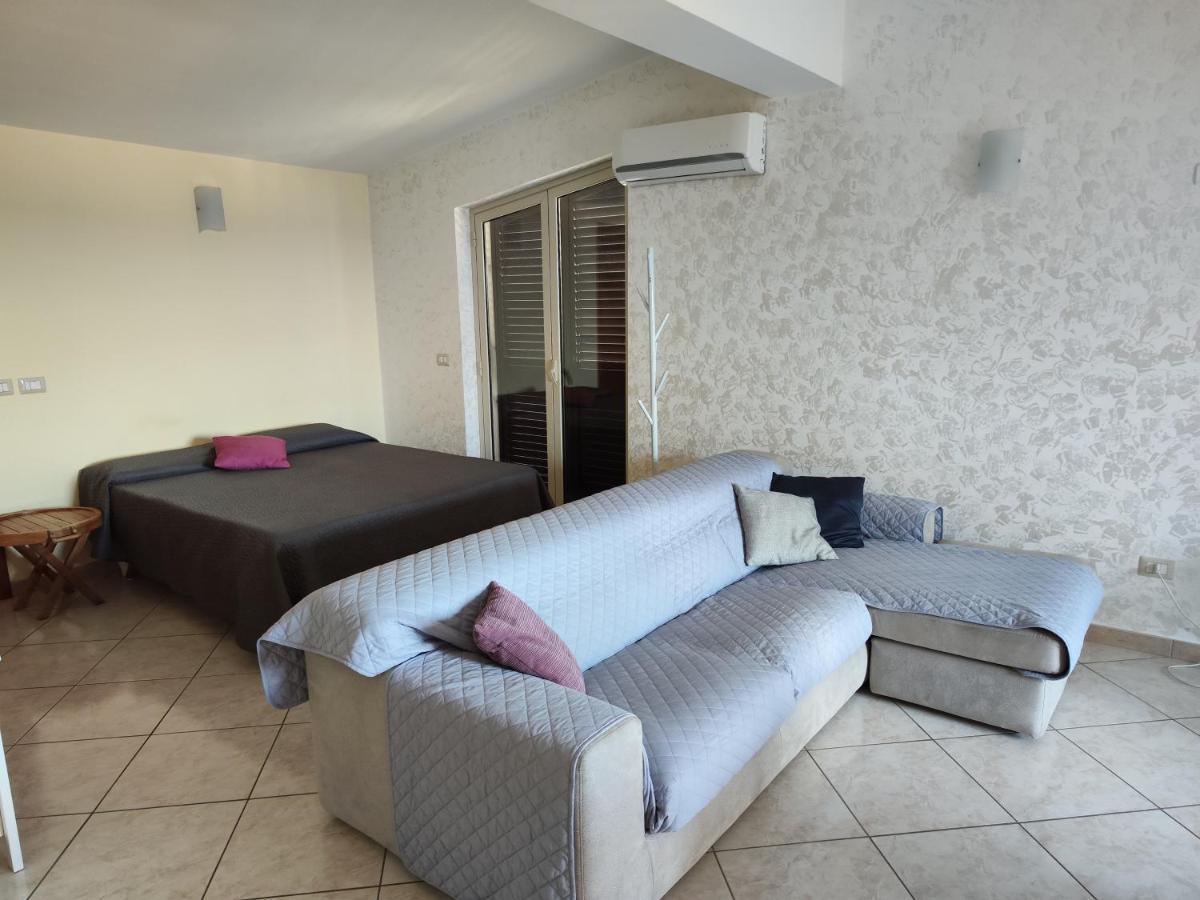 Casa Carmelo Apartment Nizza di Sicilia Bagian luar foto